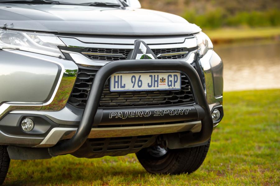 Детали экстерьера Mitsubishi Pajero Sport Shogun 2018 года  (ZA) (фото 3 из 27)